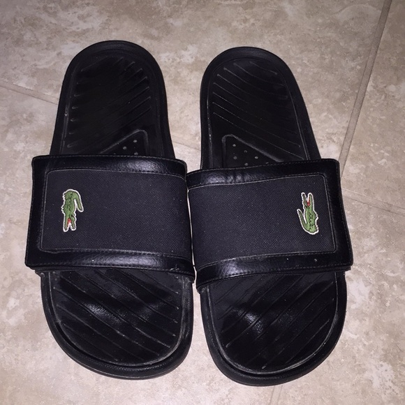 lacoste slippers black